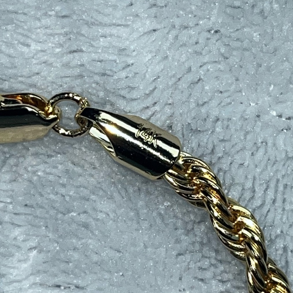 Elegant Gold Rope Chain Necklace - Picture 2 of 4